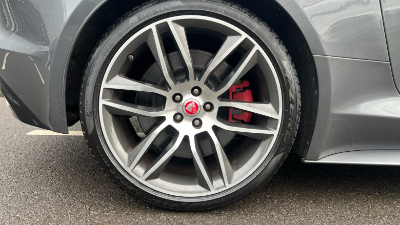 Jaguar F-Type 5.0 Supercharged V8 R 2dr Auto AWD Petrol Coupe